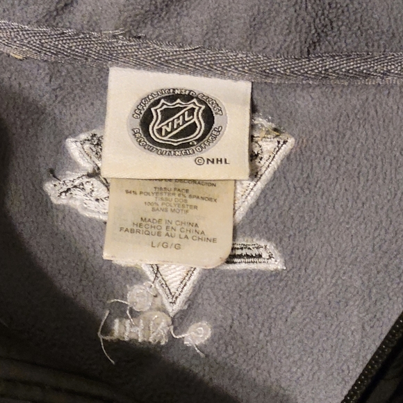 MENS SIZE L. PITTSBURGH PENGUINS SOFTSHELL JACKET. - Picture 3 of 4